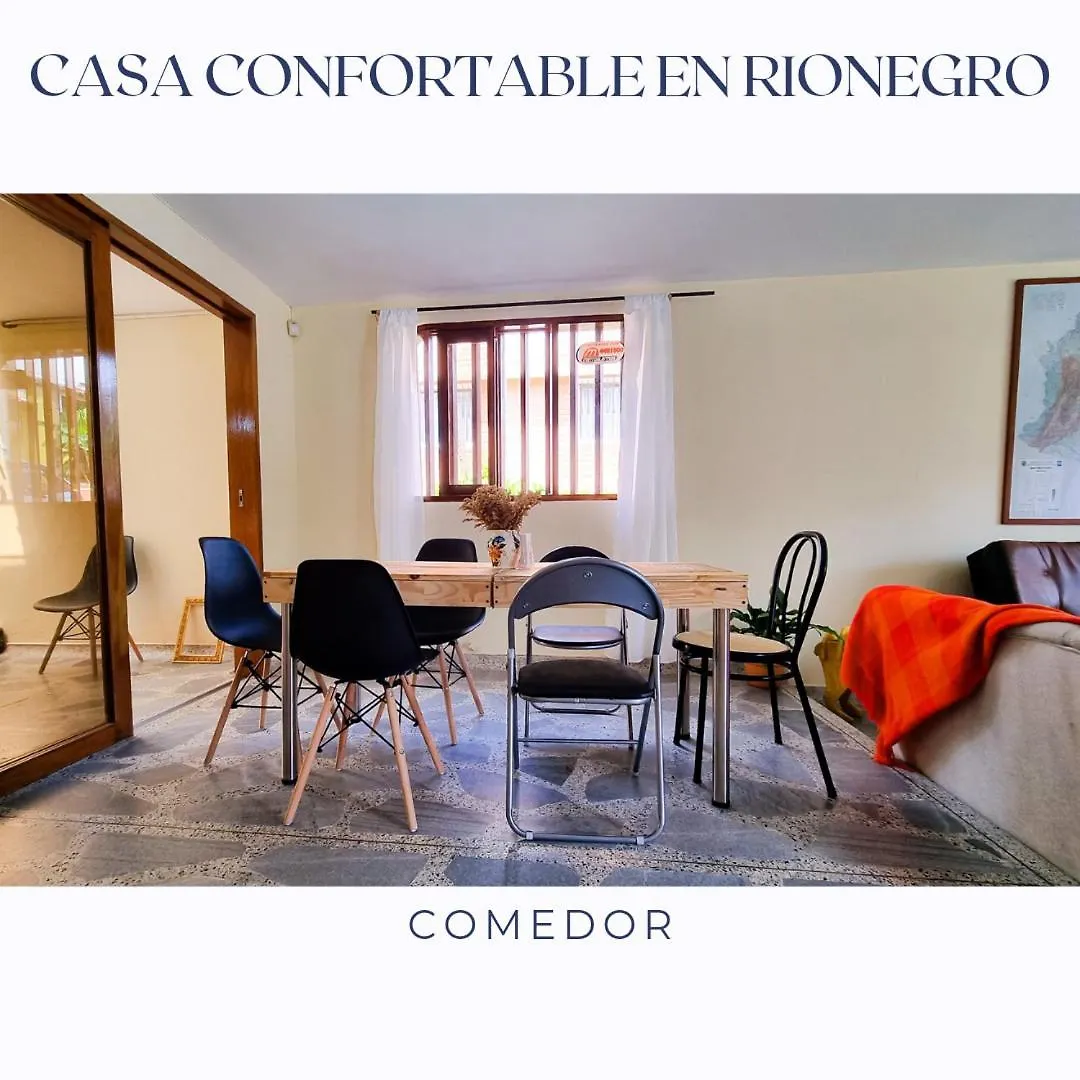 Casa Confortable En Rionegro - A 10 Min Del Aeropuerto 호텔 0*,  콜롬비아