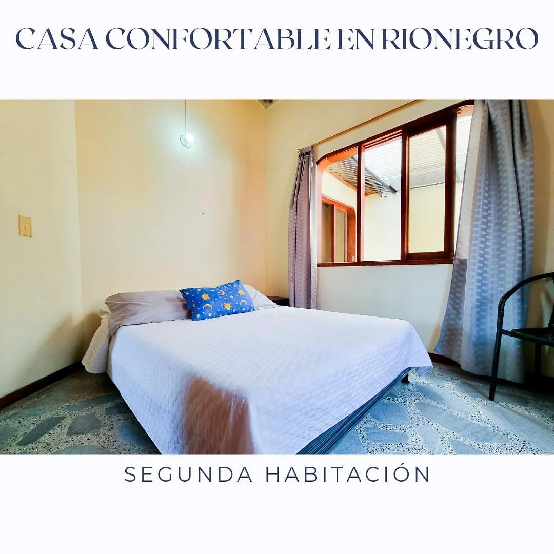 Pensión Hotel Casa Confortable En Rionegro - A 10 Min Del Aeropuerto